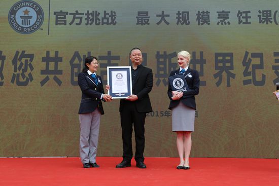 一袋面粉征服餐飲老板時順便驚動了吉尼斯！|餐飲界