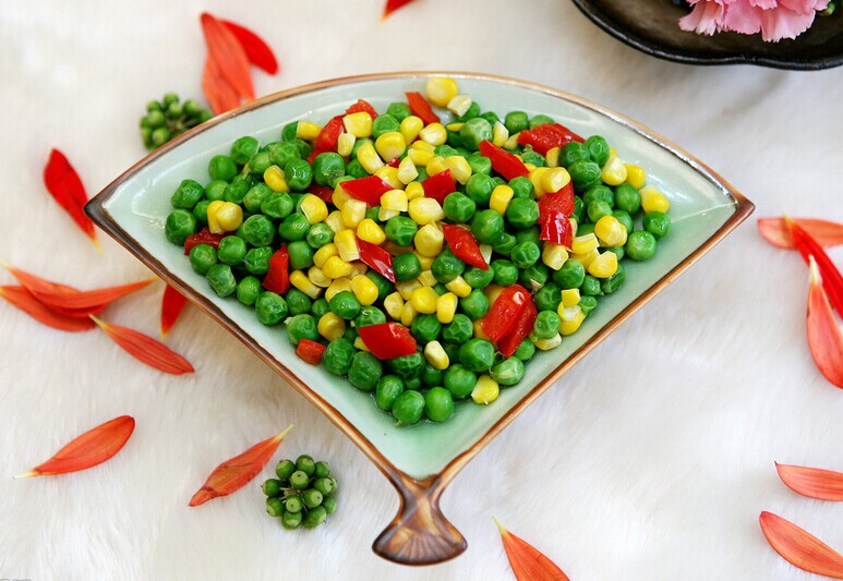 高端餐飲里的“粉絲經(jīng)濟(jì)”：素食餐廳用微妙客戶關(guān)系化解“昂貴”標(biāo)簽！|餐飲界