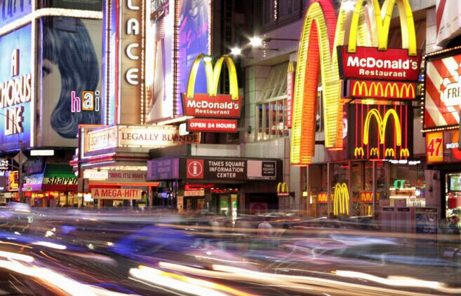 麥當(dāng)勞在美國(guó)處境尷尬，它該如何討取消費(fèi)者歡心？