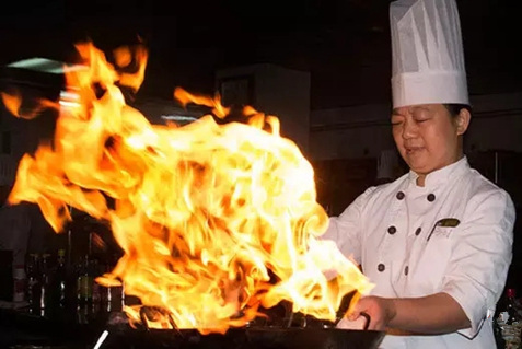 重金挖來了大廚，為何生意卻沒有想象中的好？