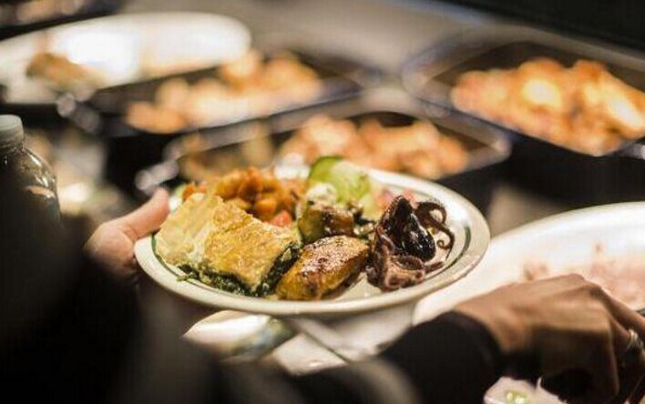 Facebook高大上的員工餐廳：我不吃，我就看看|餐飲界