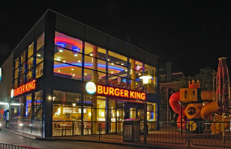 餐廳升級(jí)≠換菜單，看漢堡王是如何“翻臉“的！