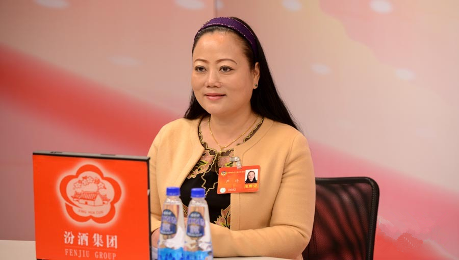 政協(xié)委員于兩會提出讓火鍋?zhàn)叱鰢T | 局勢