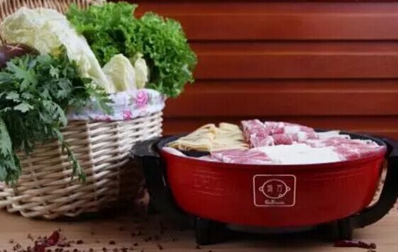 他為何對(duì)火鍋外賣(mài)如此執(zhí)著？|餐飲界