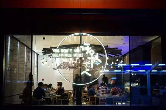 外婆家旗下“你別走”制全蝦宴，吳國平還想做什么？|餐飲界