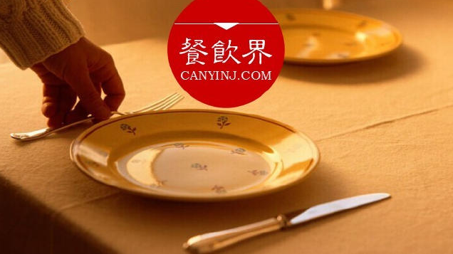 日本咖啡館馬失前蹄，原因竟是品牌升級？#周末一參#