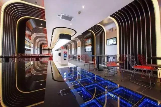 這些餐廳的客流量爆表，就因為下了狠招|餐飲界