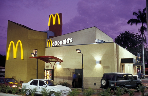 麥當(dāng)勞再怎么牛，也依然干不過趨勢