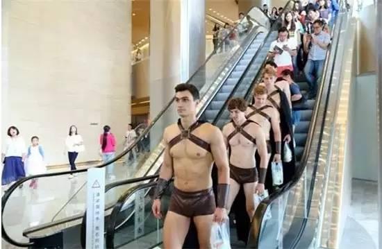 餐企們上天入地的“刷臉”招式，真能迎來消費(fèi)者青睞？|餐飲界