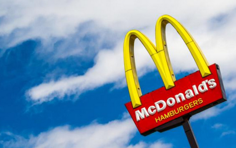 麥當(dāng)勞中國(guó)特許經(jīng)營(yíng)權(quán)將花落誰(shuí)家？