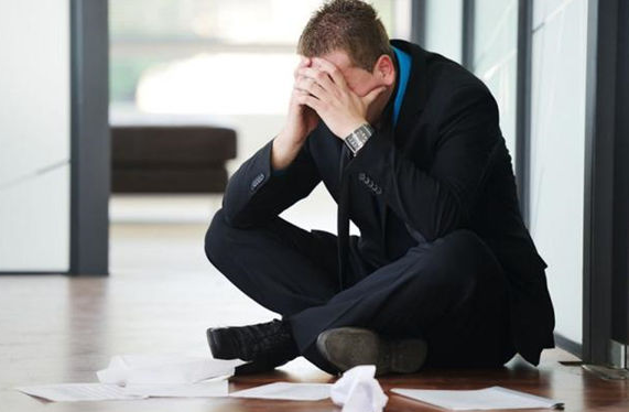 大二學(xué)生開(kāi)餐館創(chuàng)業(yè)失敗，加盟就是個(gè)坑！|餐飲界