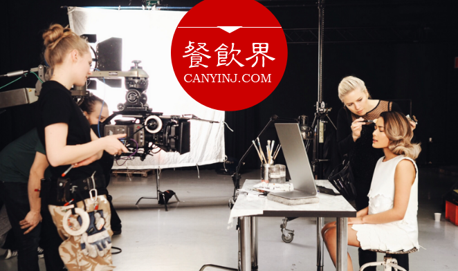 找網(wǎng)紅不如造網(wǎng)紅！爆“餐廳網(wǎng)紅”5步養(yǎng)成法 | 餐見(jiàn)