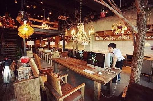 韓系咖啡黯然退場，剩下的品牌還能熬出頭嗎？