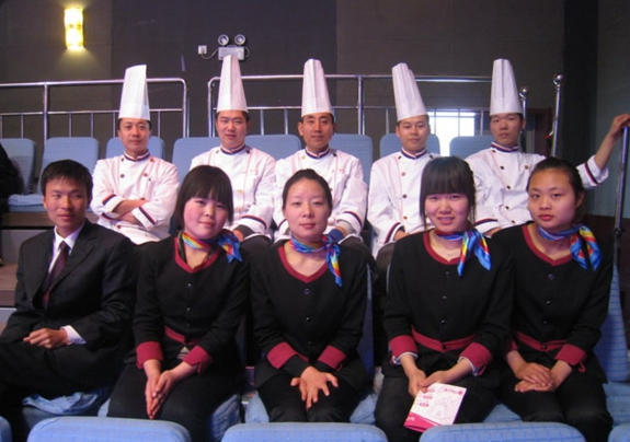 前廳和后廚不合，不解決吃虧的是誰