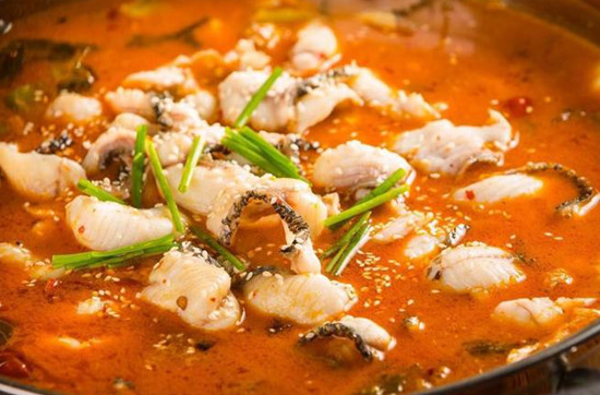 從開業(yè)連虧20天到日賣三千份酸菜魚，他如何做到？|餐飲界