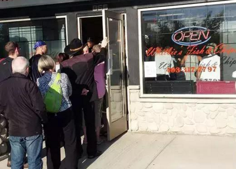 醉酒小哥用一條帖子，就把一家炸魚薯條店捧紅了