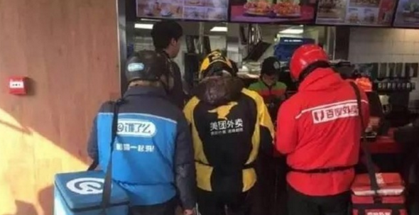 外賣三巨頭混亂廝殺，百度或有掉隊可能！