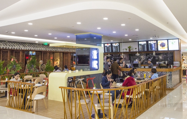 商超開(kāi)餐廳的利與弊，賺還是賠？|餐飲界