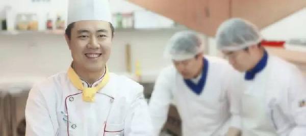 等到餐廳生意不好再去調(diào)整？