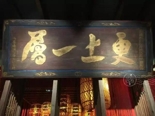 這家大牌檔，一年八百多萬人到店用餐，顧客排隊(duì)時(shí)間多達(dá)4小時(shí)！|餐飲界