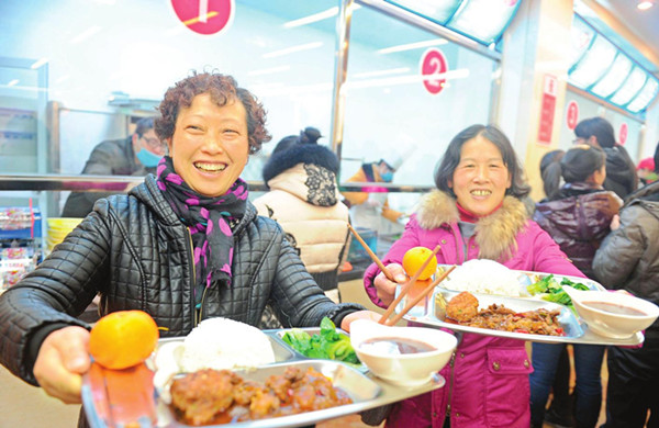 運(yùn)營成本高、利潤薄，社區(qū)食堂如何擺脫生存尷尬？
