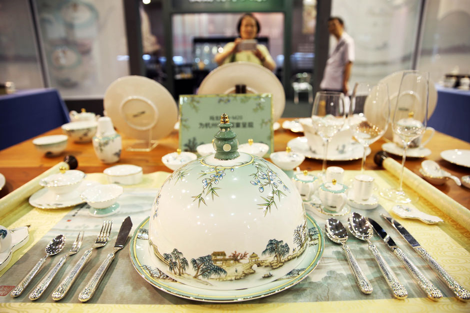 從燒錢(qián)玩高端變成走心搞文創(chuàng)，訂制餐具成業(yè)界新趨勢(shì)