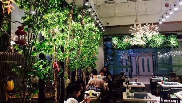 餐飲又一新業(yè)態(tài)？“生產(chǎn)基地+中央廚房+餐飲門店”能玩轉(zhuǎn)嗎？|餐飲界