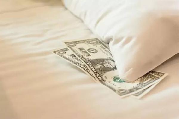 打賞經(jīng)濟(jì)蛋糕很大，餐廳引入“打賞制”矛盾幾何？