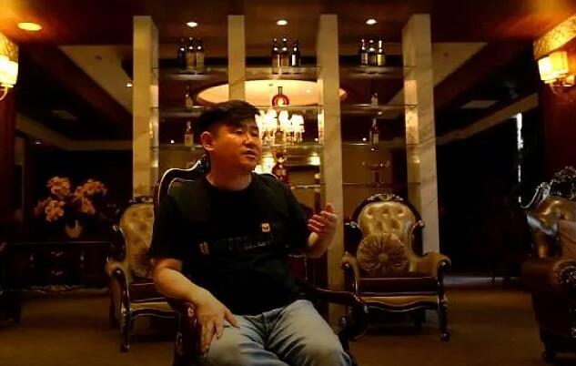 從車庫(kù)賣烤鴨到做外賣年入3億，揭秘金百萬(wàn)新三板背后的舍棄與思考