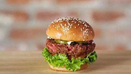 人造牛肉價(jià)格四年降了 96%，但還要 3.7 萬元一斤