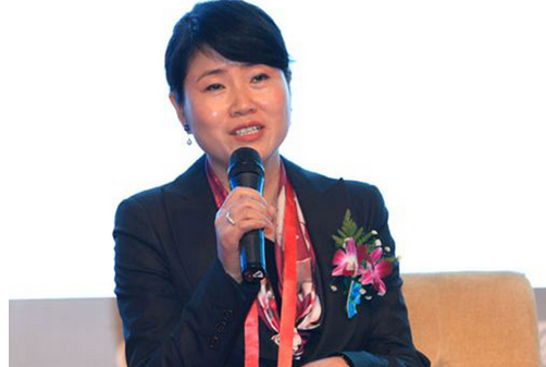 餐飲創(chuàng)業(yè)：你把這個(gè)店當(dāng)笑話，誰知老板娘身價(jià)22.24億！