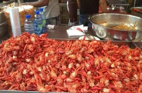 小龍蝦為什么這么受歡迎？社交屬性是原因之一