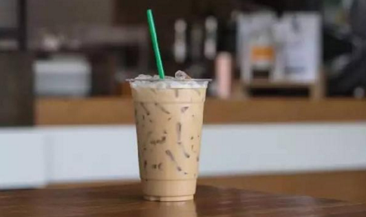 為什么那么多人以為星巴克咖啡里有“糞便”？