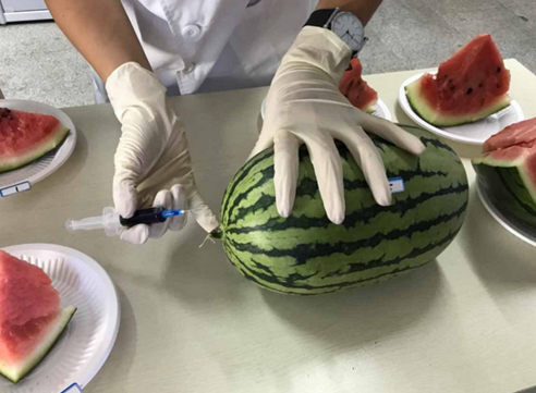 “西瓜打針”“螃蟹打針”，這些食品謠言不足信！