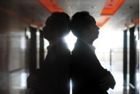 云南知名品牌橋香園兄弟又鬧官司，弟弟告哥索835萬元