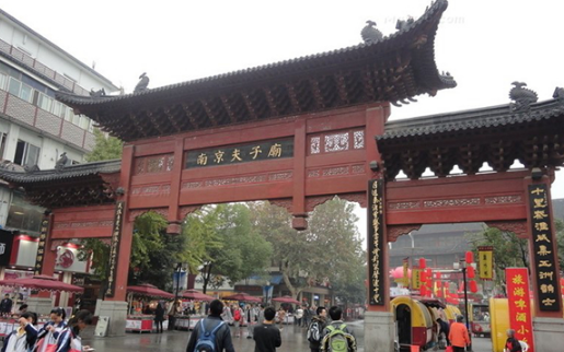 南京夫子廟商圈餐飲調查：175個餐飲店鋪集聚，小吃甜品滲透率最高