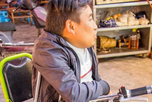 昆明燒烤界的傳奇人物，身高只有1米，牛肉串極品