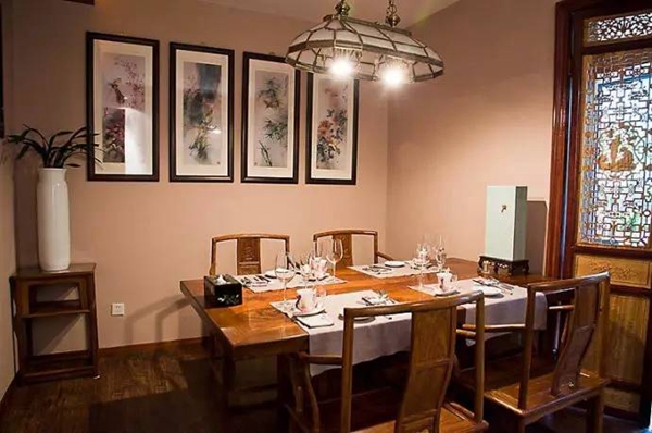 他關(guān)掉酒樓，辭去年薪40萬(wàn)的工作，最后反而登上了《紐約時(shí)報(bào)》！|餐飲界