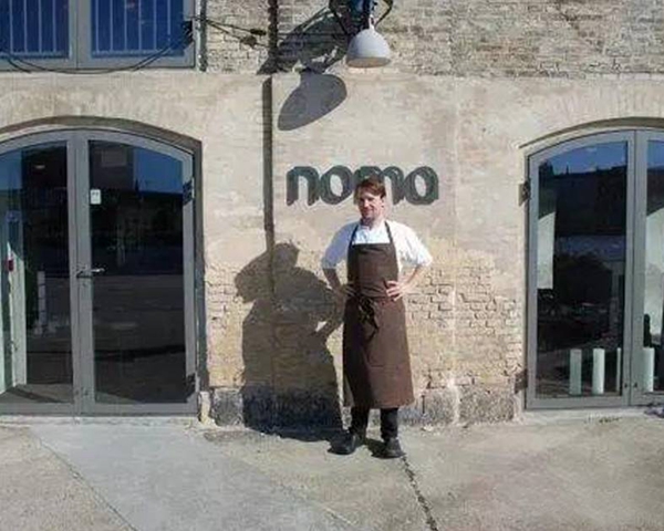 五星級“艾美酒店”牽手“火鍋黑馬”玩快閃，鬧哪樣？|餐飲界