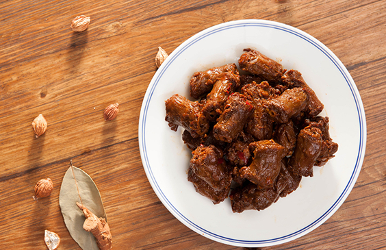 催生三家上市公司后，小小的鴨脖子“要斷了”？