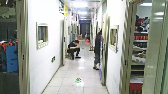 感謝外賣，讓我從失敗的餐飲老板變成月入30萬的“包租公”