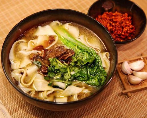 地方小吃里全都是機會！不信看看這3個老板是怎么賺的……|餐飲界