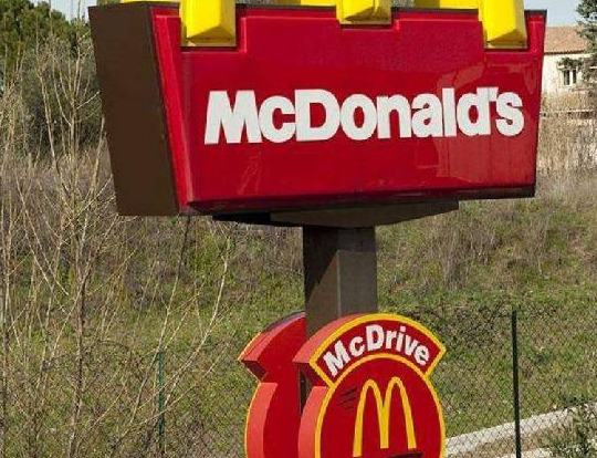 從1到30000家，麥當(dāng)勞、711為何鐘愛“小夫妻”加盟商？