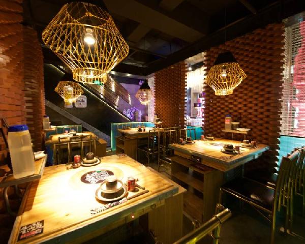 3個改造后，營業(yè)額提升30%！這家火鍋店告訴你如何在紅海里賺錢|餐飲界