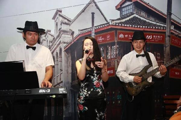 美食街入Shopping Mall成潮流，這一新業(yè)態(tài)的價值幾何？