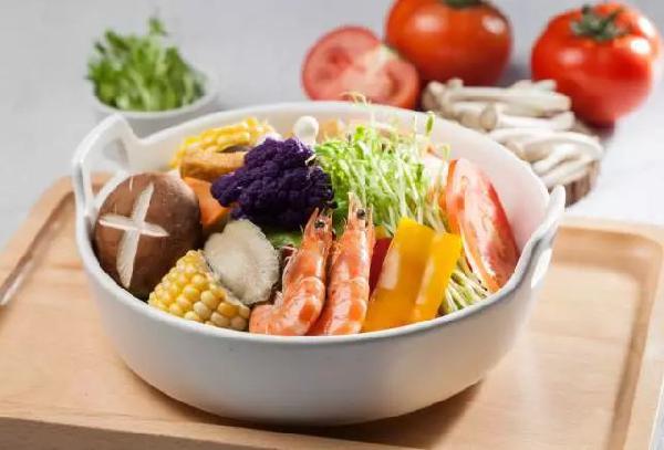 從20㎡街邊店起家，為什么這碗麻辣燙獲融資千萬？|餐飲界