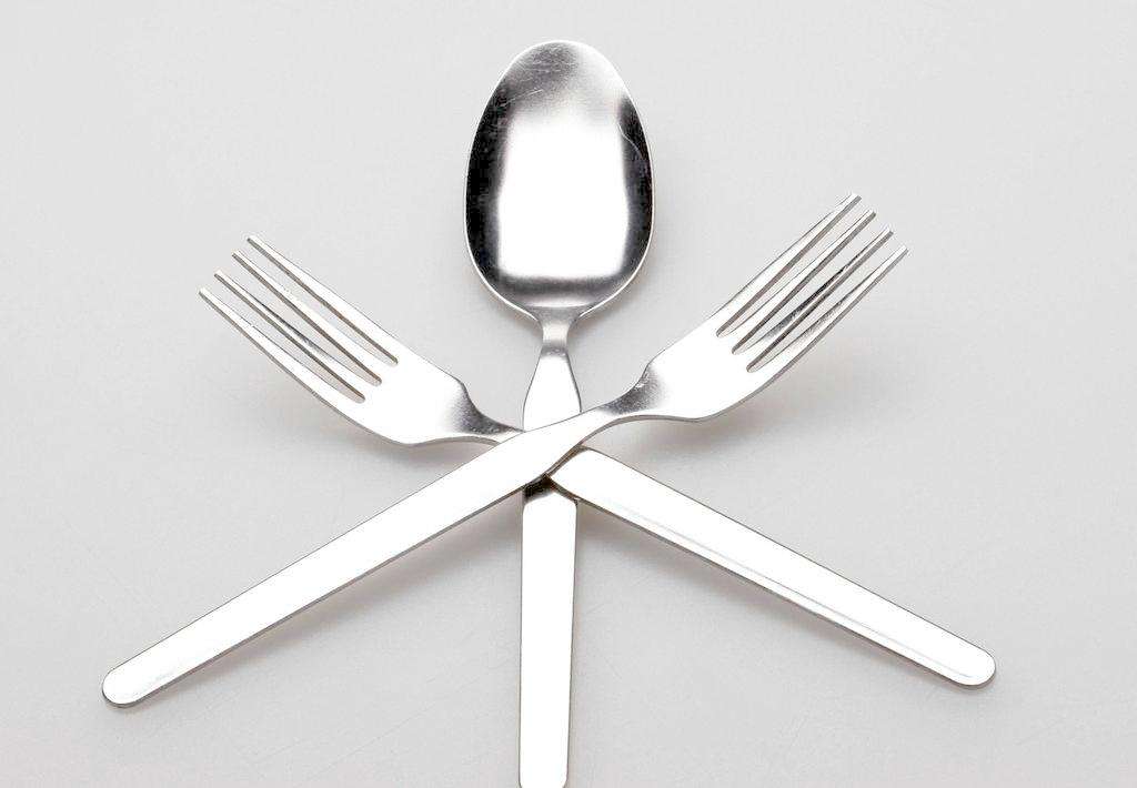 餐館吃飯餐具收費(fèi)36元，你會(huì)說“不”嗎？|餐飲界