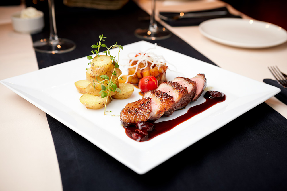 中餐出海30年：月虧60萬(wàn)，至少5年才回本??！|餐飲界