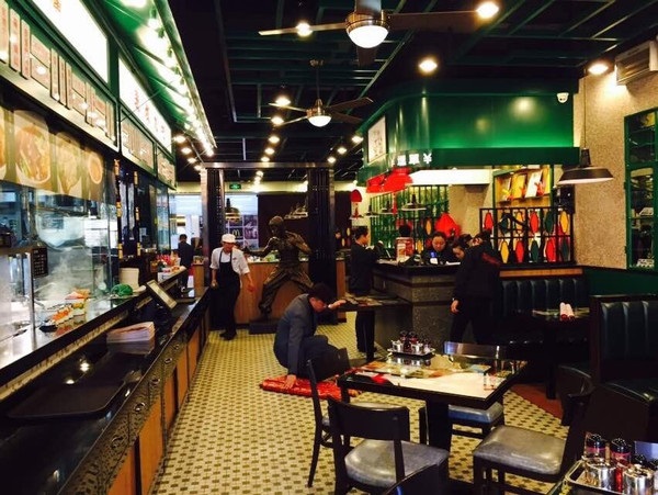 餐廳連虧6年被逼上絕路，她用三招挽救了這家注定要賠本的店！