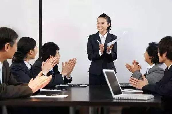 這才叫店長！不然為啥你當(dāng)不了店長！